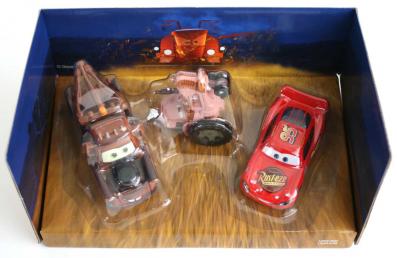 Mattel : Cars Supercharged – Pack Action Tracteur : Flash, Martin, Tracteur (Cars - Pixar)