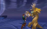 Screenshot of the day d'un humain avec un hache menaçant un druide sous sa forme de soin(world of warcraft)