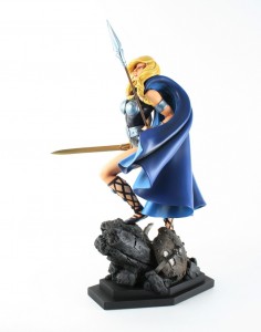 Image complète de la figurine Valkyrie par Bowen Designs