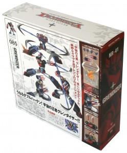 Dos du Packaging du Goldorak  Revoltech (Grendizer)