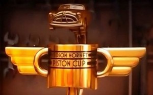 La Piston Cup est rebaptisée la Hudson Hornet Cup (Cars 2 - Pixar)