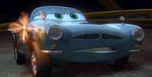 Finn McMissile possède une mitraillette latérale (Pixar - Cars)