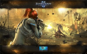 Fond d'écran Starcraft 2 avec Sarah Kerrigan combattant les Zergs
