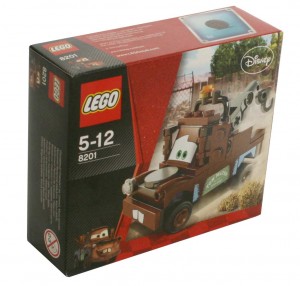 Vue de face du Packaging du Lego 8201 de Martin (Cars 2)
