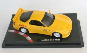 Initial D : Mazda RX 7 FD3S - ech 1/18 (Jada Toys)