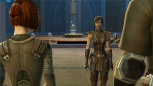 Satele Shan face à Kira Carsen dans Star Wars : The Old Republic. La padawan lui apprend qu'elle est une sith qui a fui Korriban