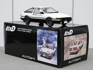 Packaging de la version AUTOart de la AE 86 de Takumi (Initial D - 1/18 - Die cast)