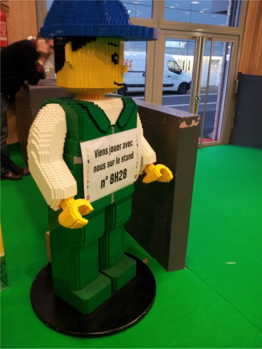 Personnage Lego Géant sur Kid Expo