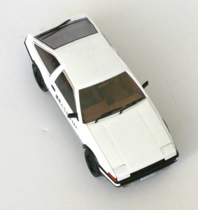 Initial D : Toyota Trueno AE 86 - ech 1/24 (Aoshima)