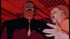 Le Colonel discute avec un scientifique car l'aura de Tetsuo est proche de celle d'Akira