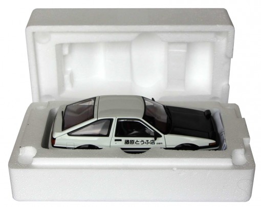 Toyota AE 86 - AUTOart - Initial D - packaging ouverture