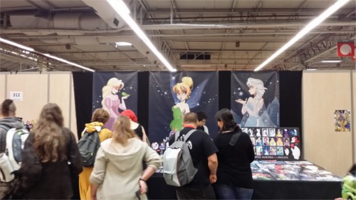 Comme toutes les éditions de Paris Manga, beaucoup d'éditeurs, de fanzines et de vendeurs sur le salon. Un bon moment pour chiner !