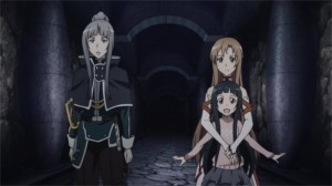 Yulier, Asuna et Yui regardent Kirito se battre dans le donjon sous la ville initiale