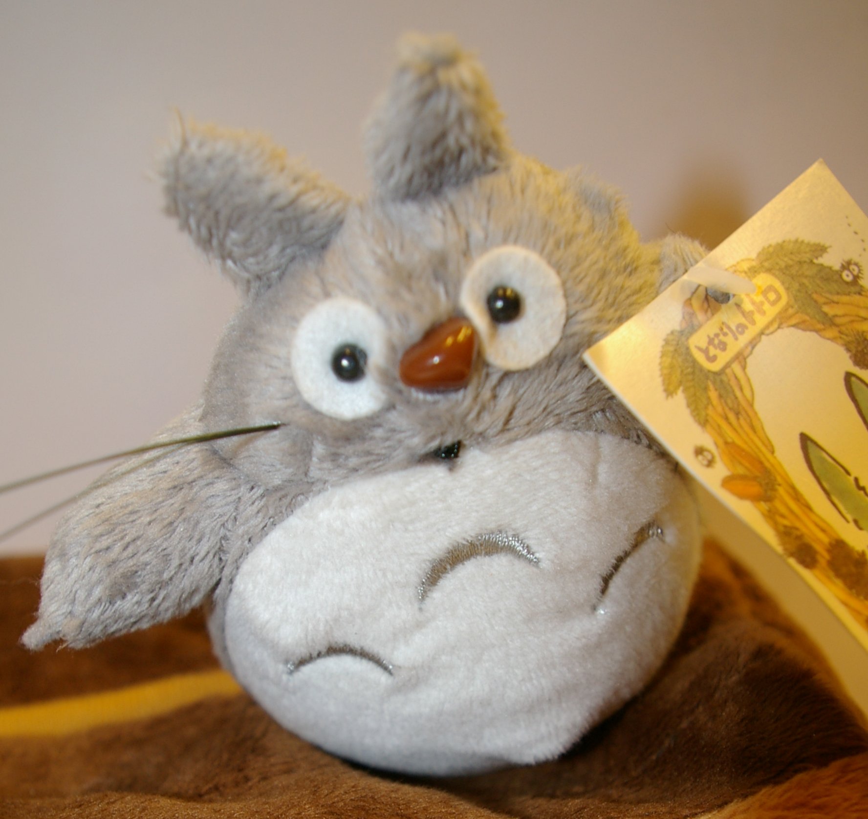 Detail de la peluche Totoro du protège mouchoir Totoro