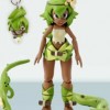 Lorsqu'on achète la figurine sur le shop online d'Ankama on a un strap Dofus représentant une sadida