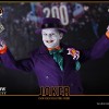 Image de la figurine du Joker du film Batman (version de 1989, Tim Burton) par Hot Toys