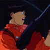 Kaneda se prépare à attaquer Tetsuo avec un laser