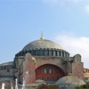 Source : http://commons.wikimedia.org/wiki/File:Turkey-3019_-_Hagia_Sophia_(2216460729).jpg (Dennis Jarvis from Halifax, Canada)