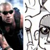 Vin Diesel avec les lunettes du film Les Chroniques de Riddick