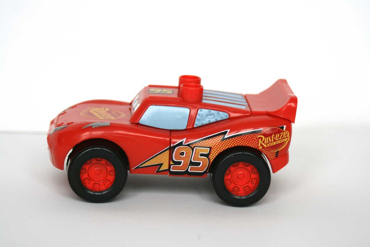 Flash McQueen (2007) Cars