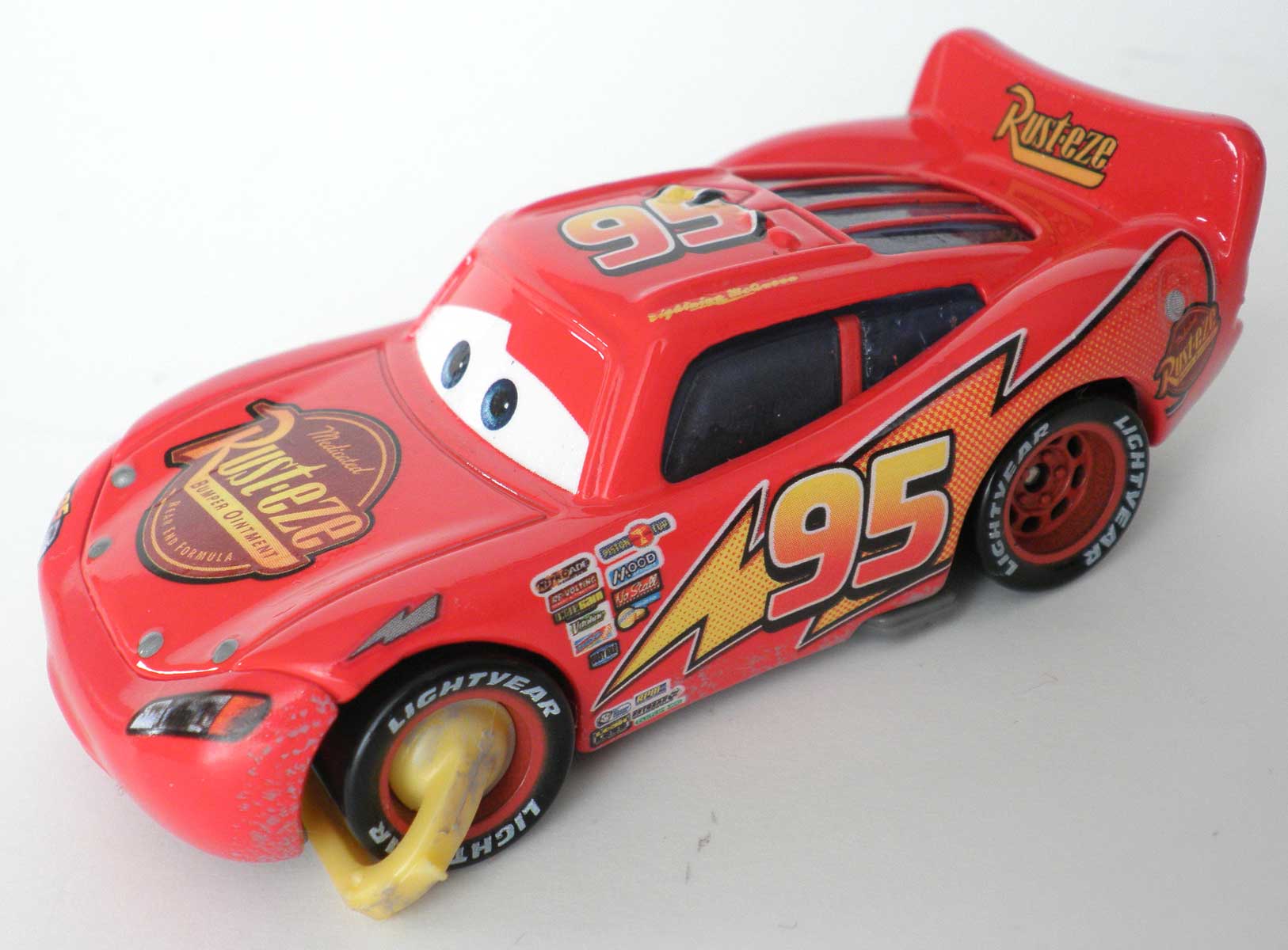 Mattel : Race O Rama - Jaune N°073 - Flash McQueen avec sabot