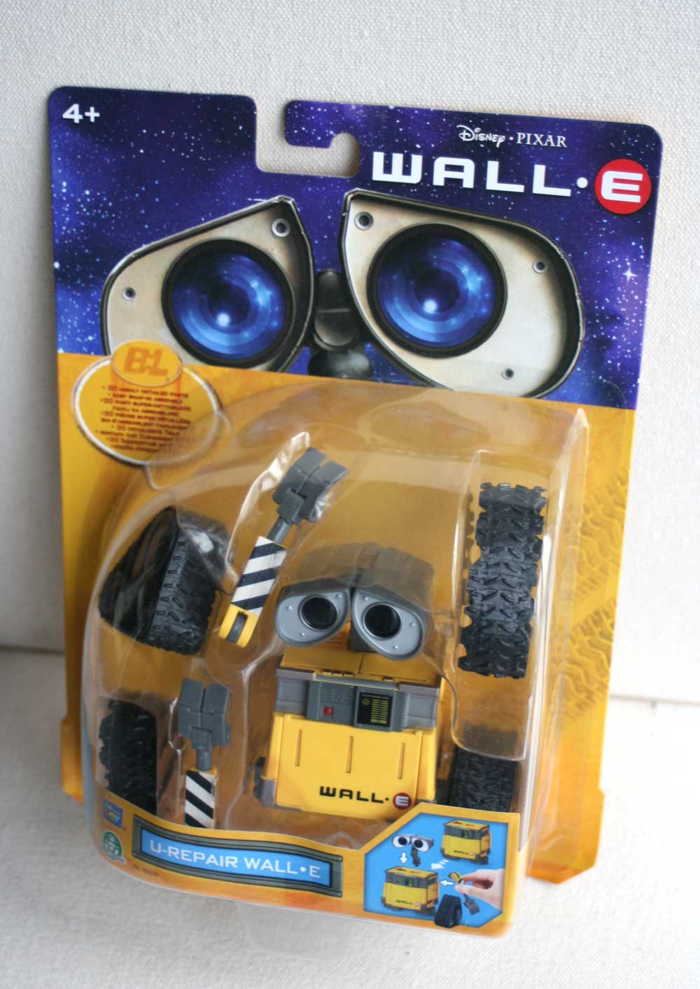 U-Repair Wall-E (2008) packaging